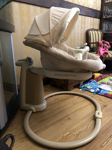 Graco Электрокачели (3 фото из 5)