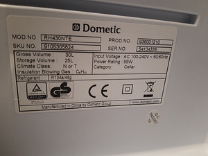 Külmik Minibar Dometic RH430NTE, garantii 1 aasta (3 foto / 3)