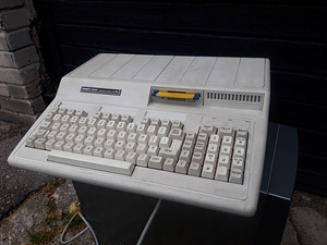 Retro arvuti Tandy 1000HX