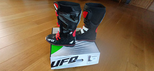 Motokrossi saapad UFO Obsidian, nr 41 - UUED! (5 foto / 5)