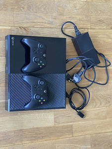 XBOX ONE Model 1540 - 500 GB Black Console (2 foto / 4)