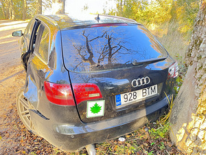 Audi a6 c6 S-line 2007 (6 фото из 10)
