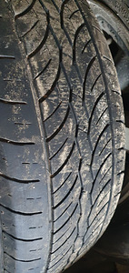 Шины 205/70 R15 (2 фото из 2)