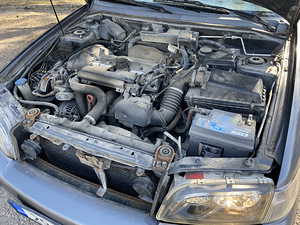 Автомобиль Вольво V40 (11 фото из 11)