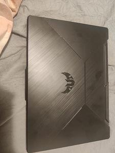 ASUS TUF GAMING F15 (2 foto / 5)