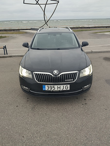 Skoda Superb 1.6 Tdi (2 foto / 15)