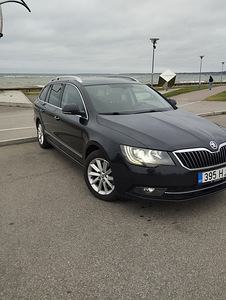 Skoda Superb 1.6 Tdi (3 foto / 15)