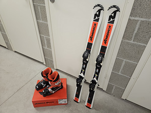 Mäesuusad NORDICA 110cm, mäesuusasaapad NORDICA 21cm EU33 (1 foto / 6)