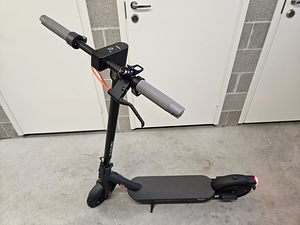 Xiaomi 4 Pro Gen 2 elektritõukerattas (1 foto / 4)