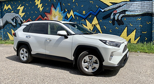 Toyota Rav4 2019/20 (5 foto / 13)