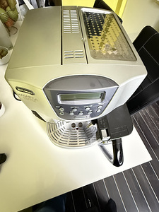 Delonghi Magnifica Pronto Cappuccino (4 foto / 4)