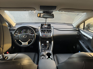 Lexus nx hübriid (7 foto / 10)