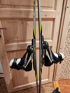 Fischer powerlight-skating suusad + Salomon saapad (1 foto / 4)