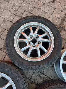Литые диски Toyota R16 с шинами и датчиками (3 фото из 6)
