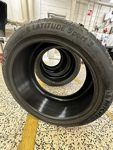 Michelin Latitude Sport 3 295/35R21 (3 foto / 7)