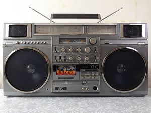 Vanakooli kassettraadio JVC RC-M90W (2 foto / 10)