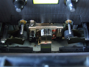 Vanakooli kolmepealine kassettdekk Teac V-870 (8 foto / 9)
