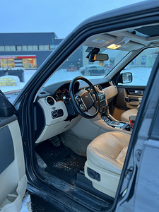 Land Rover Discovery 4 HSE (8 foto / 14)