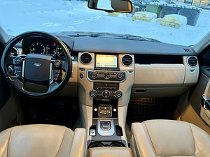 Land Rover Discovery 4 HSE (10 foto / 14)
