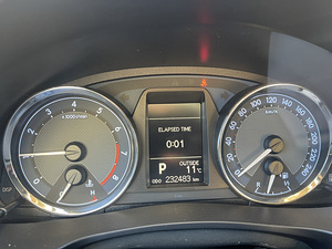 Toyota Corolla 2015 1.6 (9 foto / 11)