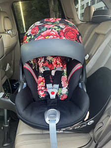 CYBEX CLOUD Z i-Size turvatool + alus (4 foto / 4)