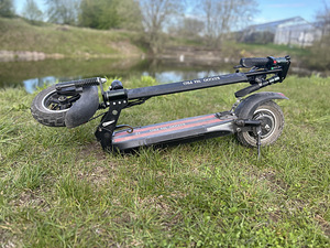 Elektriline tõukeratas HUGO M4 PRO Elektriline roller (1 foto / 10)