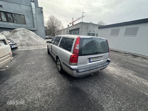 Volvo v70 (фото #3)