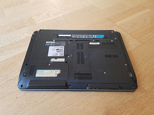 Fujitsu LifeBook S710 - i3/4GB/250GB/W10 (7 foto / 7)