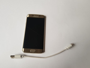 Samsung Galaxy S6 Edge 32GB Gold Platinum (6 foto / 6)