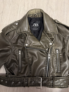Курточка Zara (3 фото из 3)