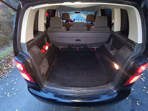 Touran 2.0TDI 2009 (6 foto / 11)