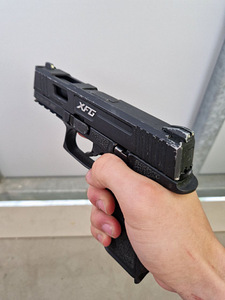 ICS XFG BLE Pistol Airsoft (No Mag) (2 foto / 5)