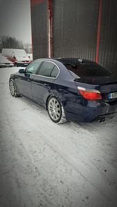 BMW E60 530D 160KW M-PACK (5 foto / 8)