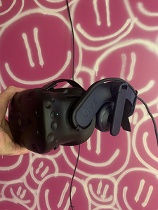 VR süsteem HTC Vive Pro 2 Full Kit (2 foto / 7)