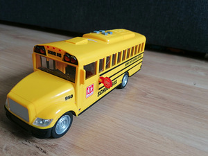 Школьный автобус. School bus (1 фото из 5)