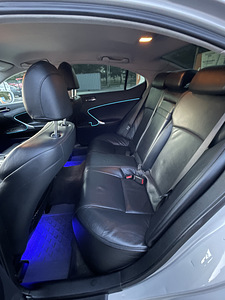 Lexus Is 220 d (8 фото из 9)