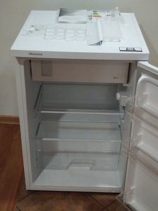 Hisense RR154D4AW2 (nagu uus) (3 foto / 3)