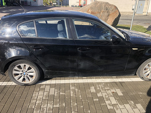 BMW 118D 2008 (2 фото из 15)