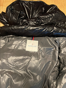 Мужская куртка Moncler (3 фото из 6)