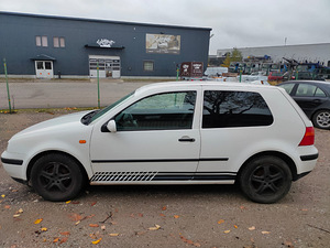 Volkswagen Golf (2 foto / 9)
