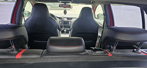 Škoda Octavia VRS (8 foto / 12)