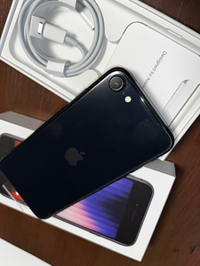 iPhone SE в полночь 64 ГБ (2 фото из 2)