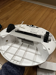 Xiaomi Robot Vacuum E10 (7 foto / 9)