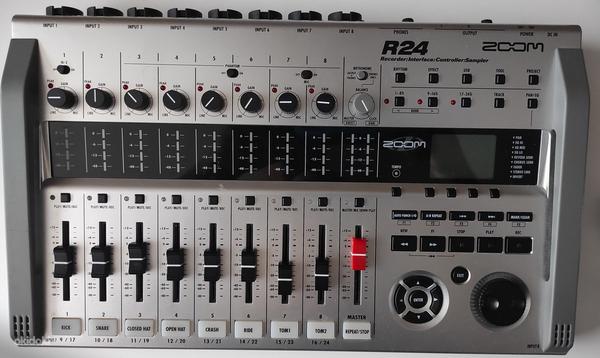 Recorder-Interface-Controller Zoom R24 (фото #1)
