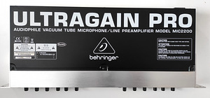 Behringer ULTRAGAIN PRO MIC2200