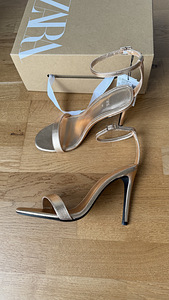 Uued Zara kingad s38 (1 foto / 3)