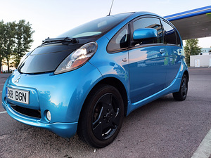 Mitsubishi i-MiEV Webasto + Mürasummutus (11 foto / 15)