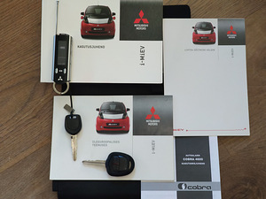 Mitsubishi i-MiEV Webasto + Mürasummutus (14 foto / 15)