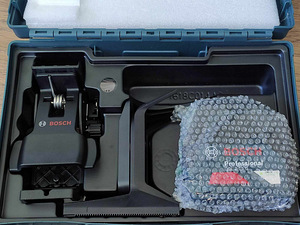 Bosch GCL 2-15 G Professional - kohvris lasernivelliir - UUS (3 foto / 4)