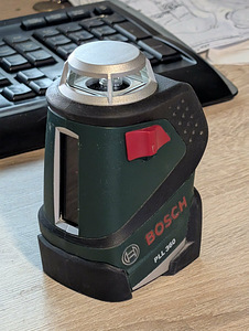 Лазерный нивелир Bosch PLL 360 (2 фото из 2)